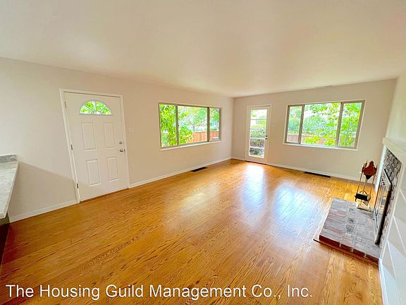 3rd image of 861 Partridge Ave