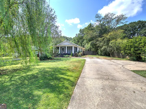 219 Etowah Dr, Cartersville, GA 30120