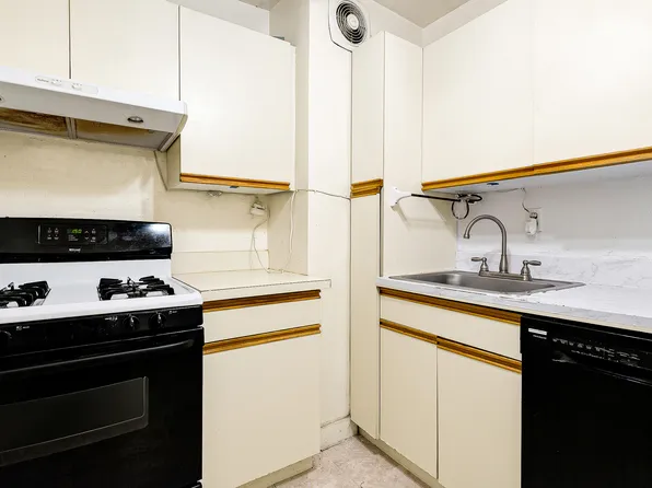 66-10 Thornton Place image 14 of 23