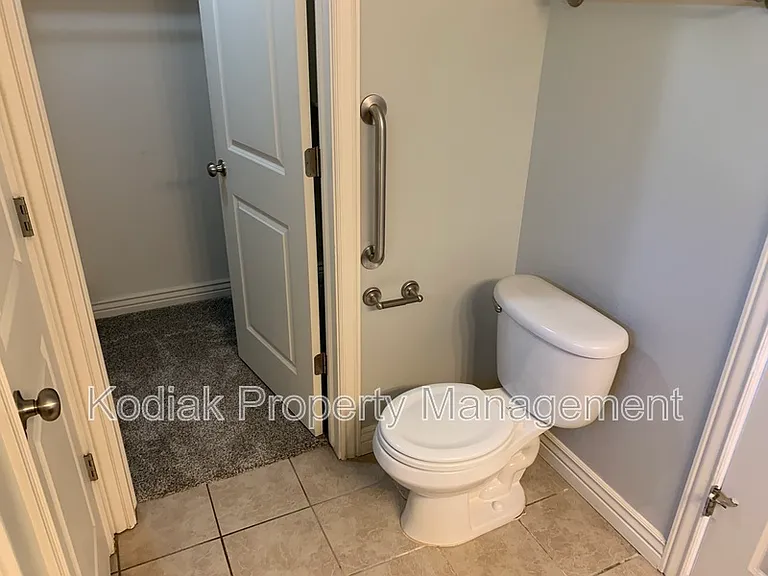 312 N Greenwich Dr — Photo 26