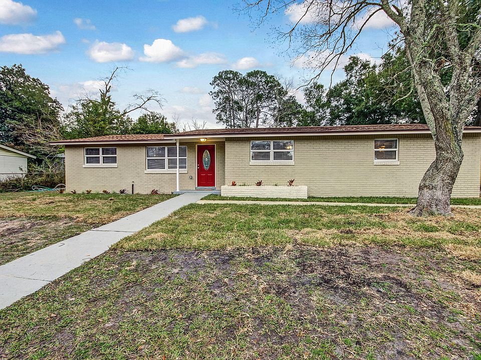 1st image of 1722 Palmdale St