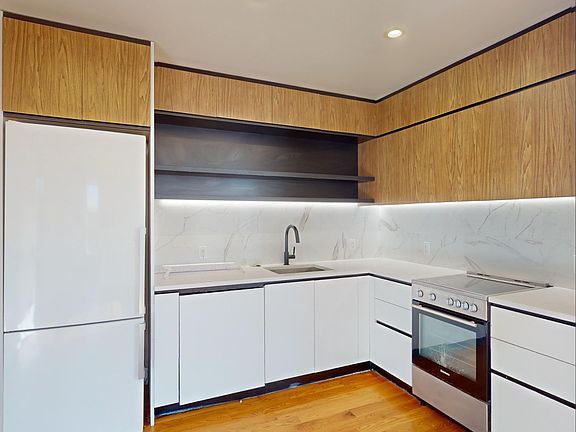 2nd image of 1306 Ocean Ave #501