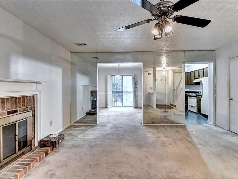 3241 Shadow Walk Ln — Photo 6
