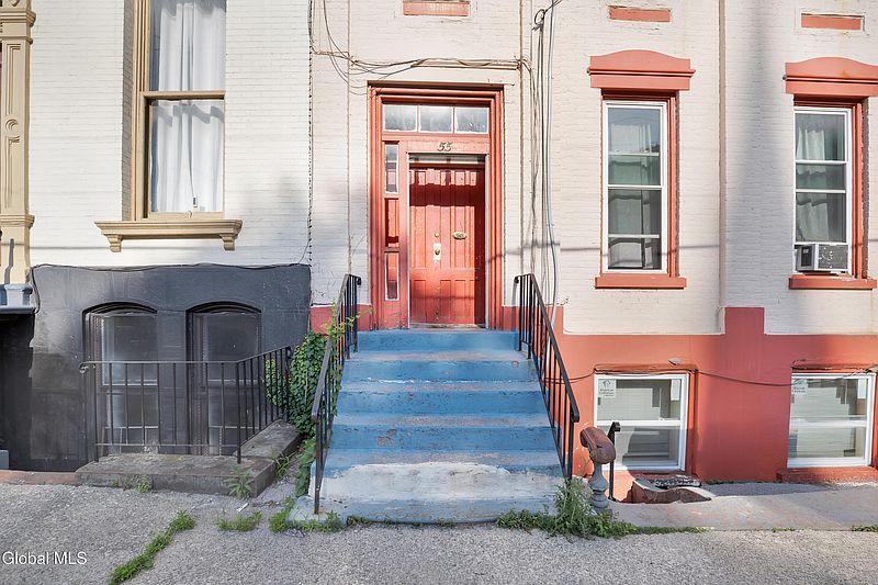 3rd image of 55 Ten Broeck Street