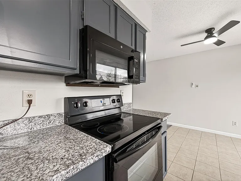 7523 La Place Dr — Photo 17