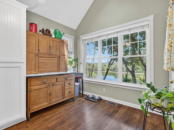 21st image of this home