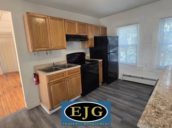 29 Ashland St #1, Manchester, NH 03104