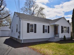 207 Evergreen St, Pawtucket, RI 02861