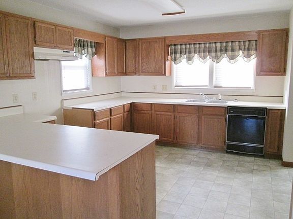 2nd image of 1025 N Sassafrass St