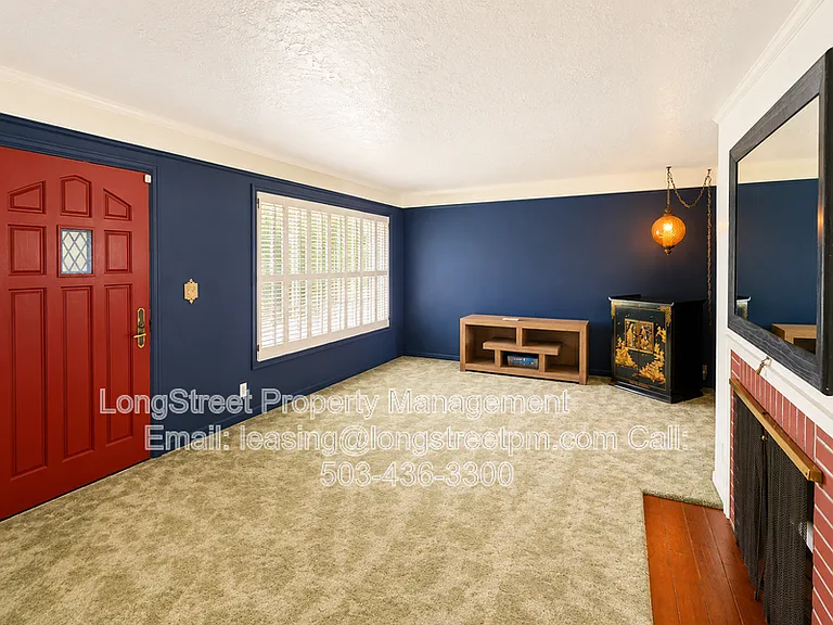 785 2nd St — Photo 5