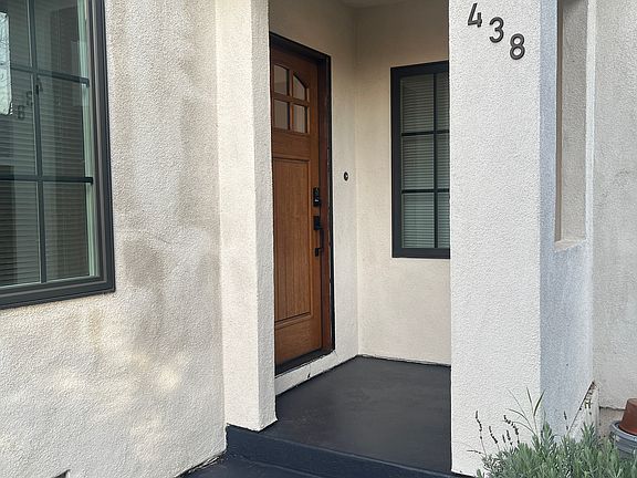 3rd image of 438 N Carmelo Ave