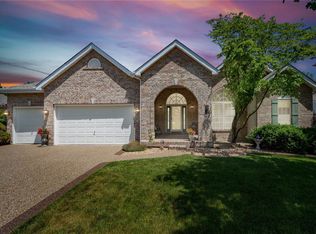 4072 Jacobs Lndg, Saint Charles, MO