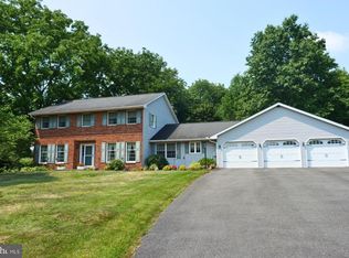 308 Blacksmith Rd, Douglassville, PA 19518