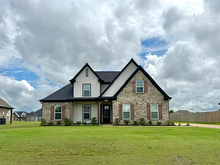 5301 Douglas Dr — Photo 1