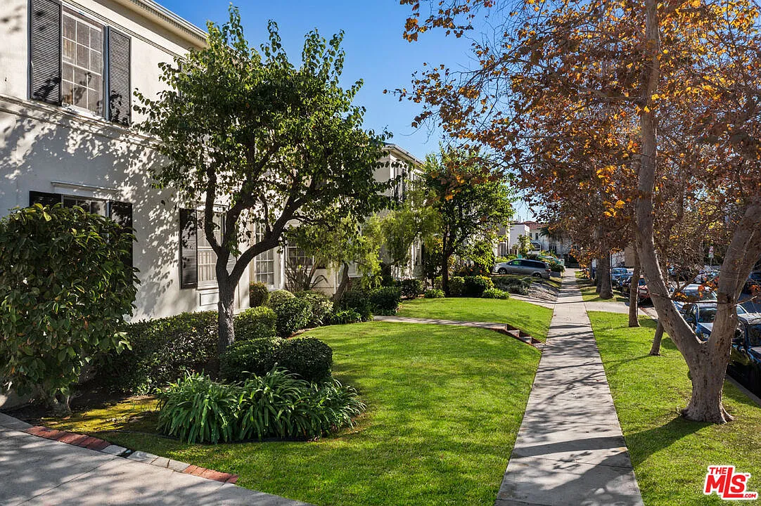 1 bed, 659 sqft, $3,050 — Photo 2