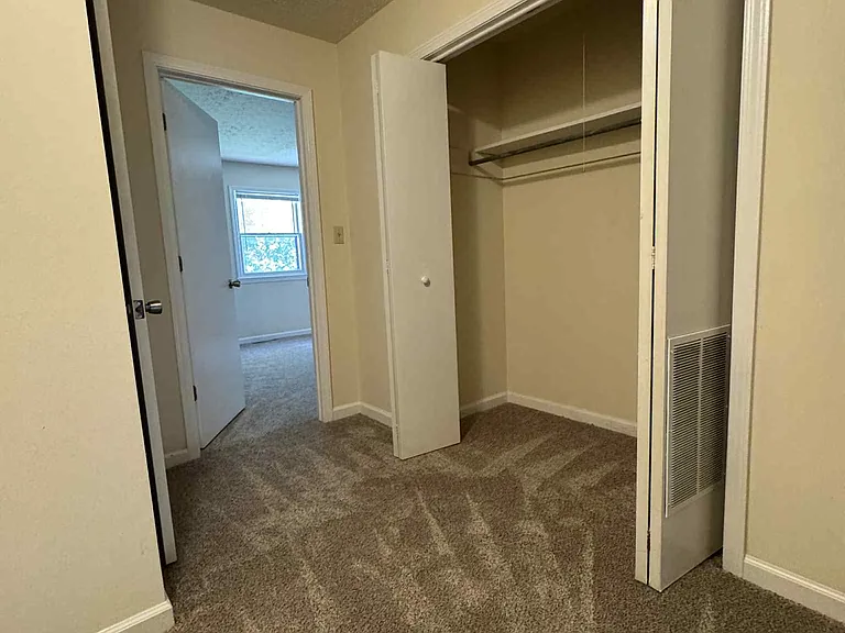 1730 Oshea St #2 — Photo 34