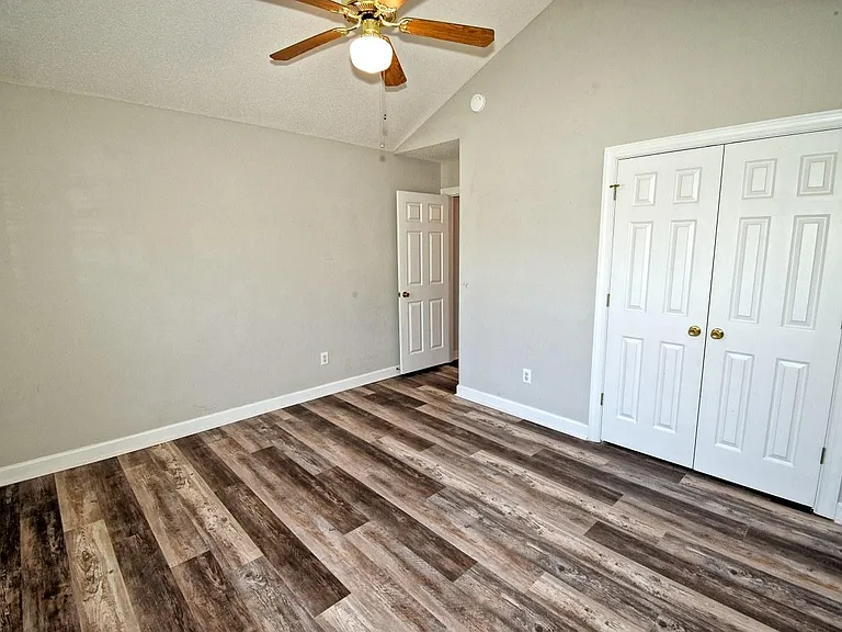 239 Tillamook Dr — Photo 25