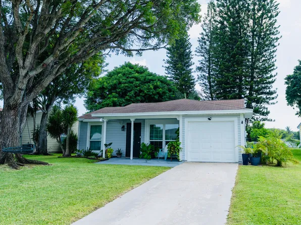 9060 CHRYSANTHEMUM Drive, Boynton Beach, FL 33472