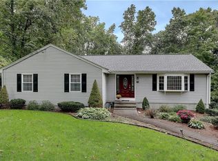 21 Cullen Hill Rd, Lincoln, RI 02865