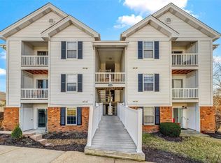 16566 Victoria Crossing Dr UNIT E, Grover, MO 63040