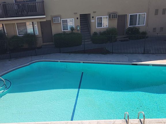 3rd image of 4621 Marconi Ave #21