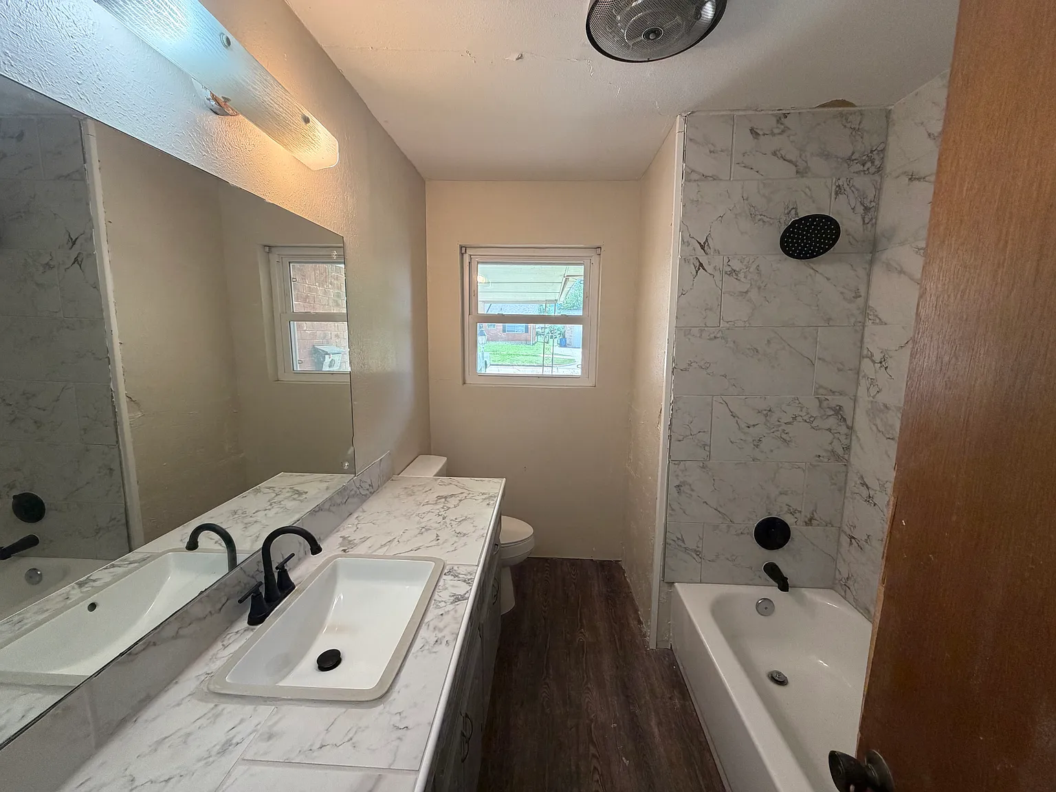 3 bed, 1.5 bath, 1080 sqft, $1,550 — Photo 2