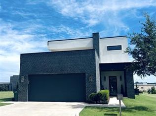 828 NW 72nd St, Oklahoma City, OK 73116