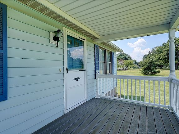 2nd image of 16994 Taylor Rd