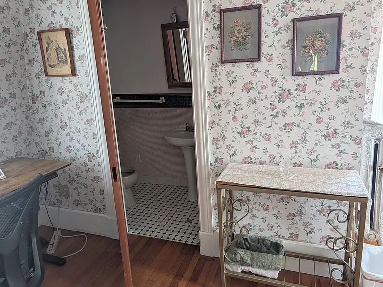 33 Richardson St #2 — Photo 10
