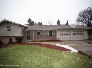 3315 Ridgefield Rd, Lansing, MI 48906