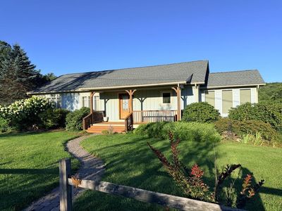 168 Mountain View Dr, Fancy Gap, VA, 24328