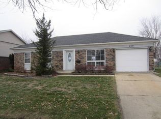 409 Freeman Ave, Streamwood, IL 60107