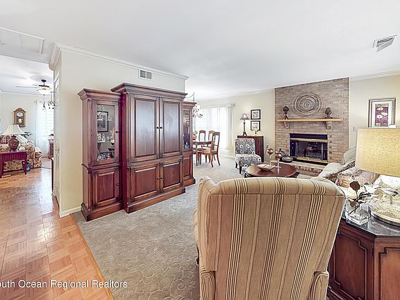 3rd image of 1516 Quince Pl