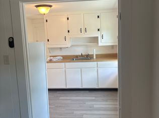 84 Congress St #B, Amesbury, MA 01913