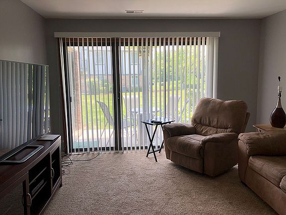 5th image of 9141 Fairmont Ct