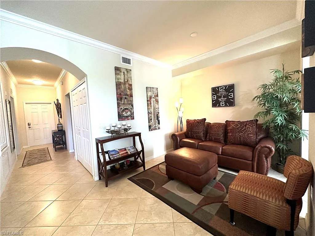 2 bed, 2.0 bath, 1232 sqft, $6,500 — Photo 3