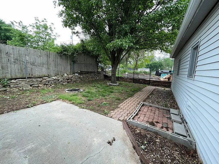 2132 S 48th Ave — Photo 11