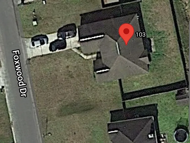 103 Foxwood Dr — Photo 2