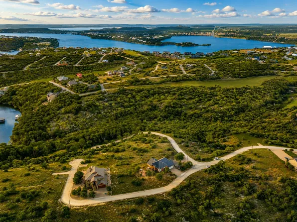 350 Castle Harbour Dr, Graford, TX 76449