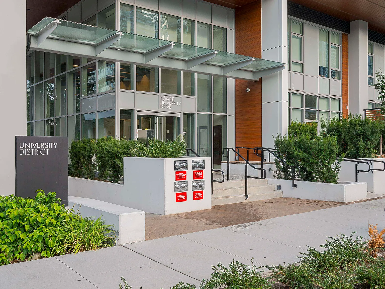 1 bed, 749 sqft, $2,400 — Photo 4
