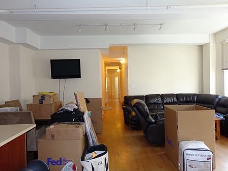 1st image of 165 Church St Frnt 4