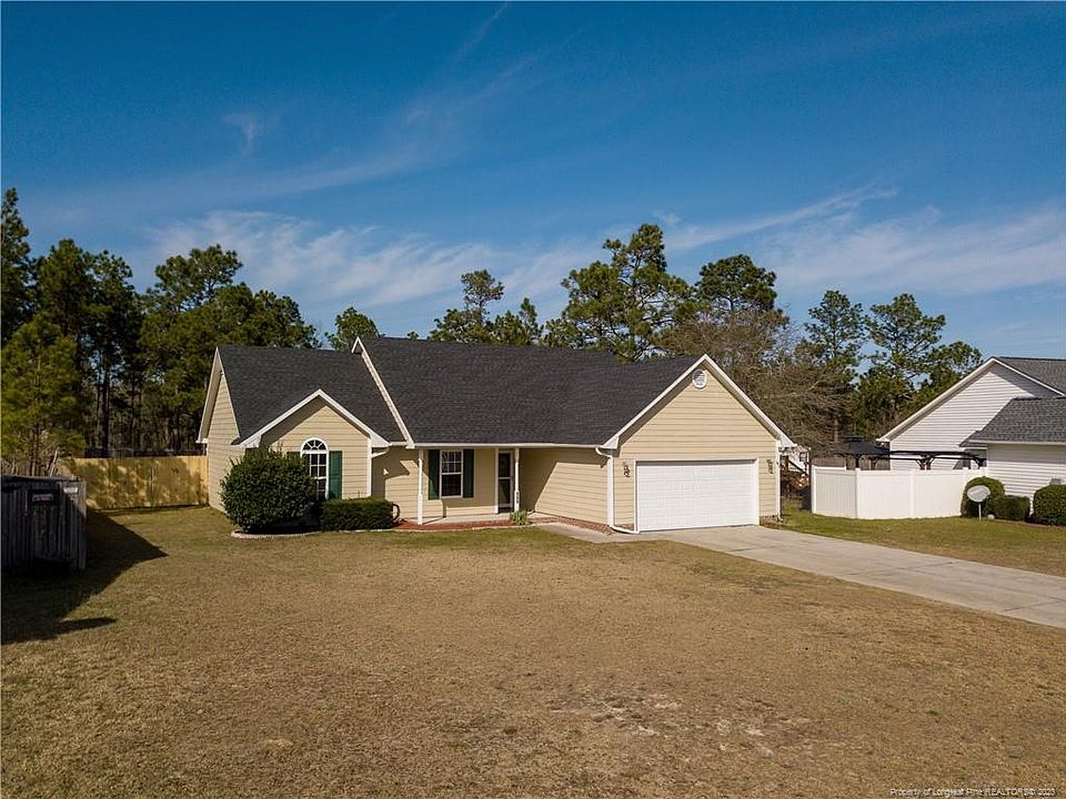 1st image of 489 Northwoods Dr