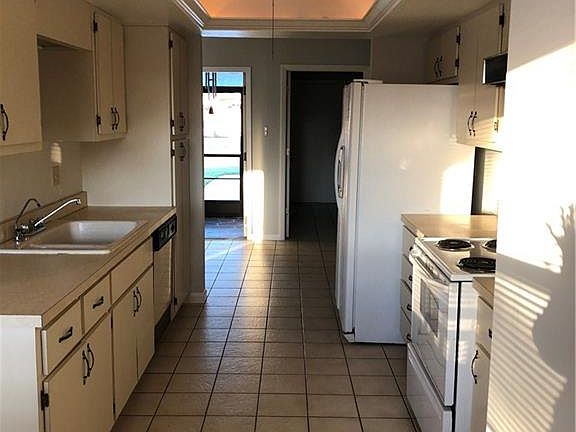 5th image of 1203 SE 21st Pl