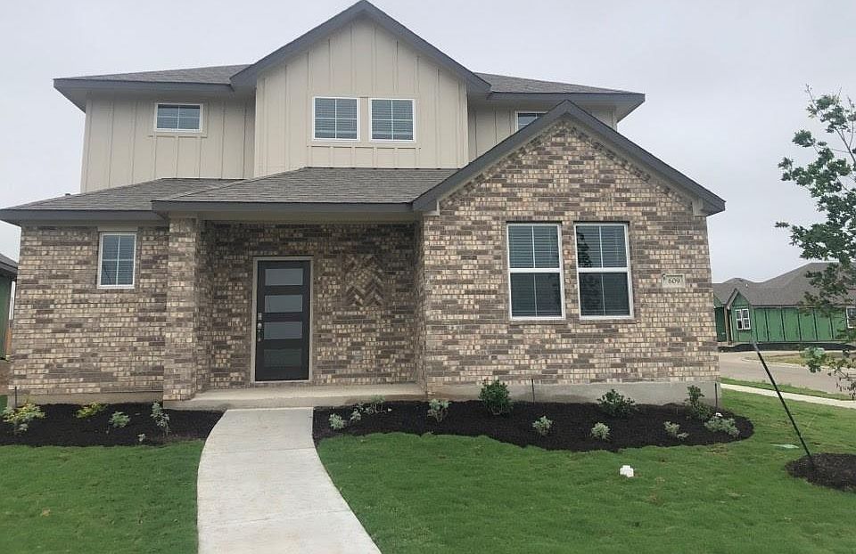 1st image of 609 Paddock Ln