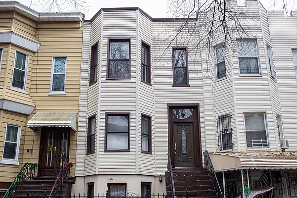 Rented by Kaden Realty | media 11