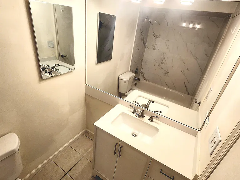 1050 Crystal Way #K — Photo 8