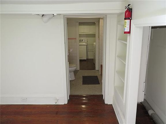 3rd image of 534 Royal St #3