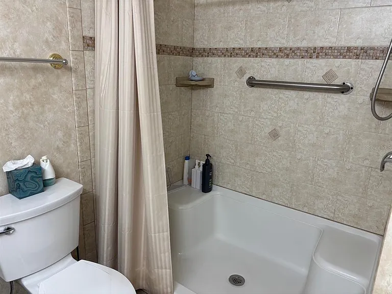 121 Island Way #331 — Photo 13