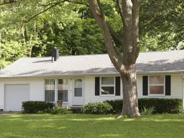 1618 Sangamon Dr, Champaign, IL 61821