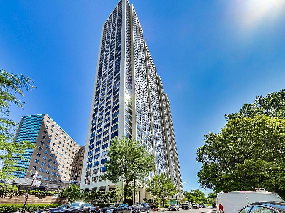 1st image of 2800 N Lake Shore Dr APT 2414